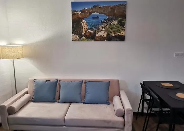 Dragana, Jezera, Island Murter Jezera