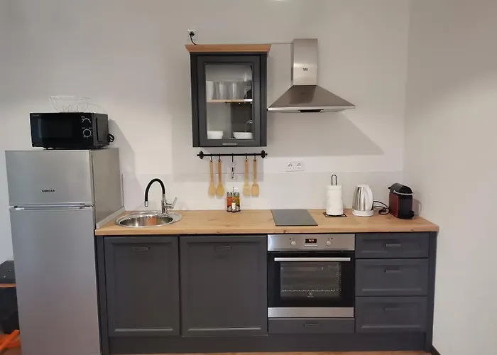 Dragana, Jezera, Island Murter